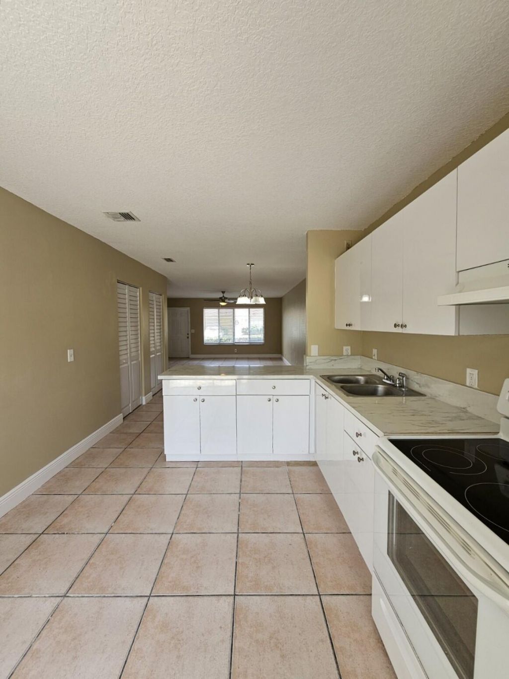 4795 Orleans Court, Unit B, West Palm Beach, FL 33415 Photo