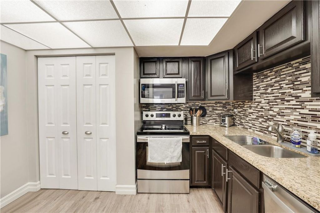 534 NW 98th Avenue, Unit 4, Plantation, FL 33324 Photo