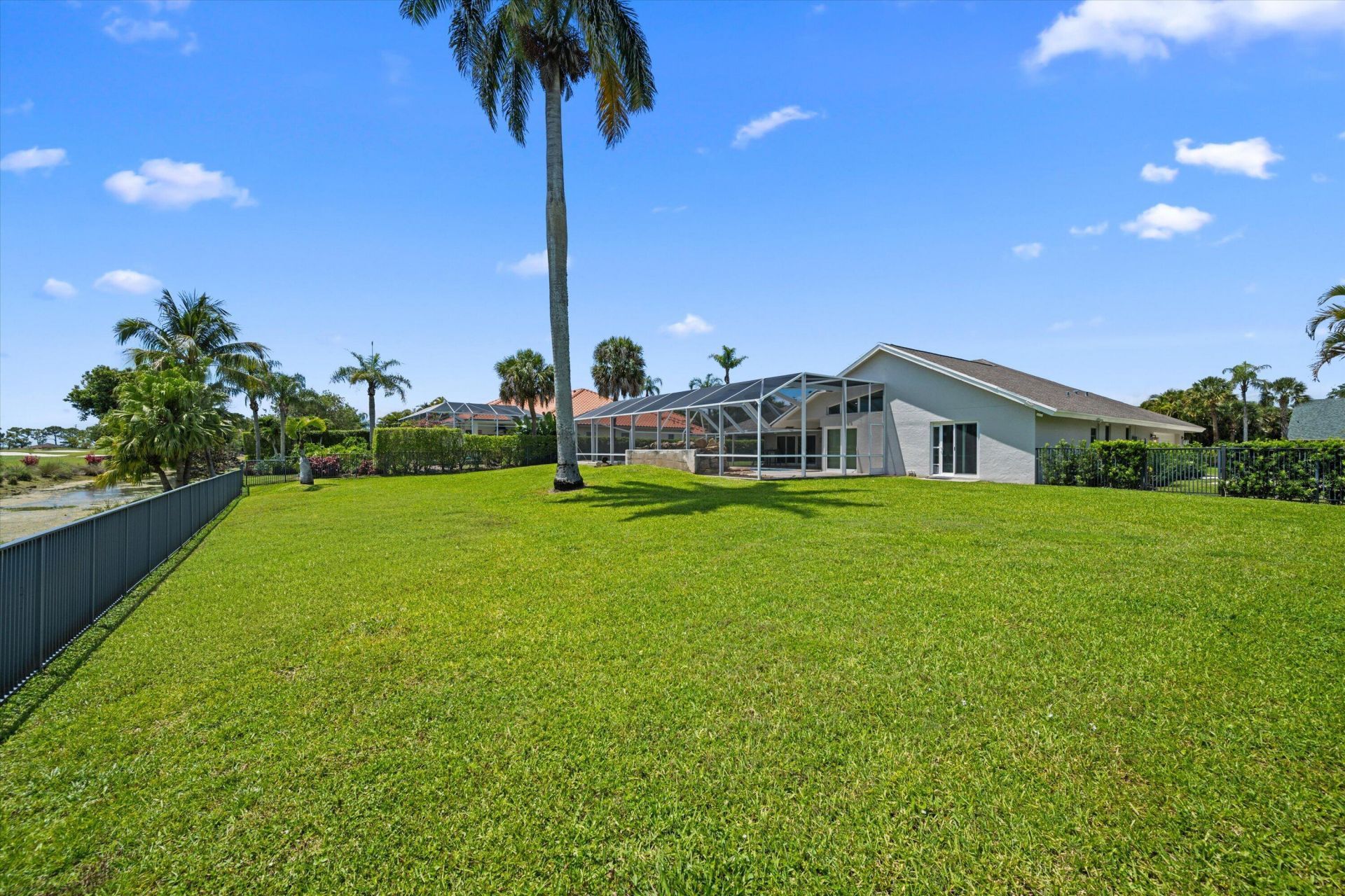 15880 Meadow Wood Drive, Wellington, FL 33414 Photo