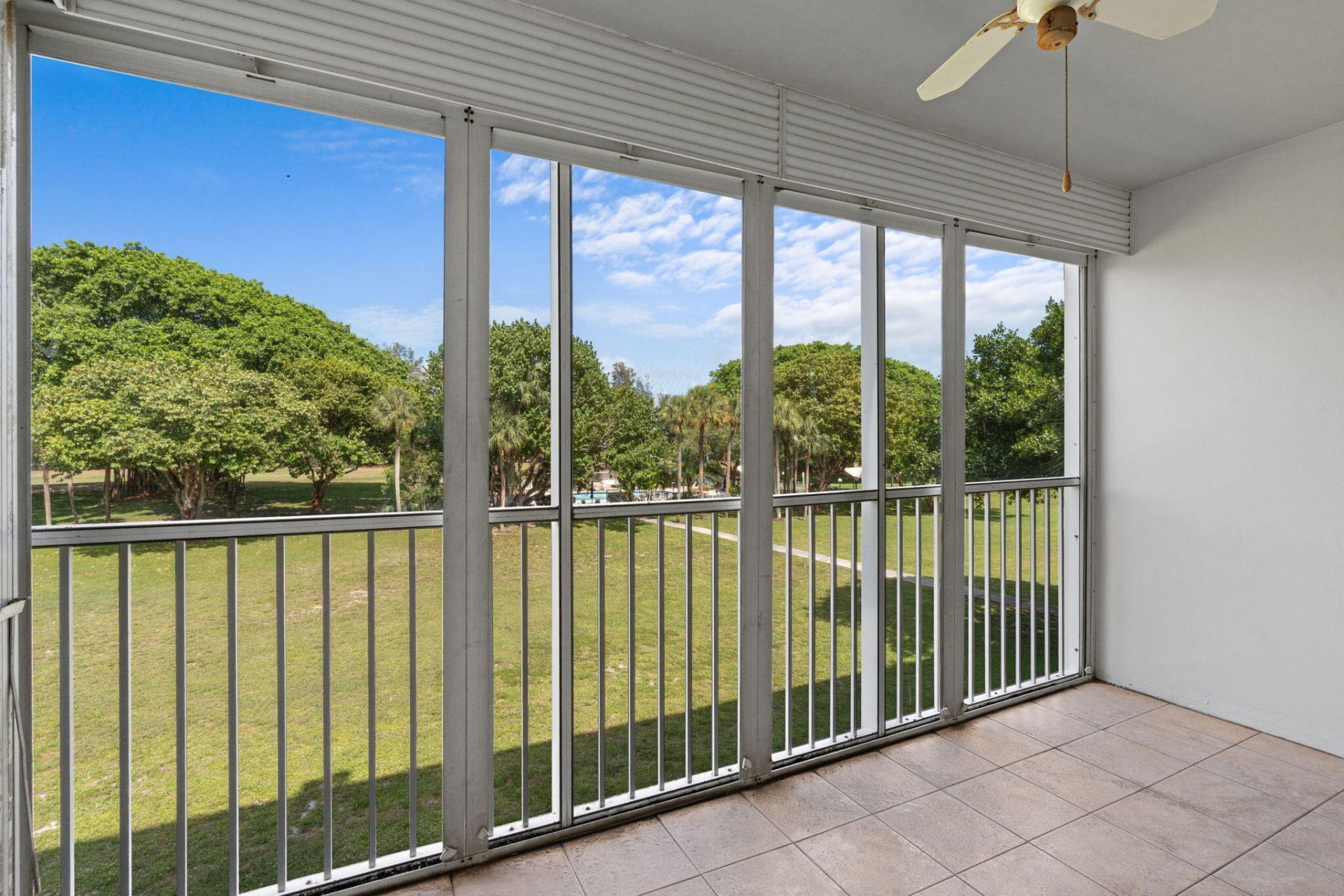 2650 S Course Drive, Unit 308, Pompano Beach, FL 33069 Photo