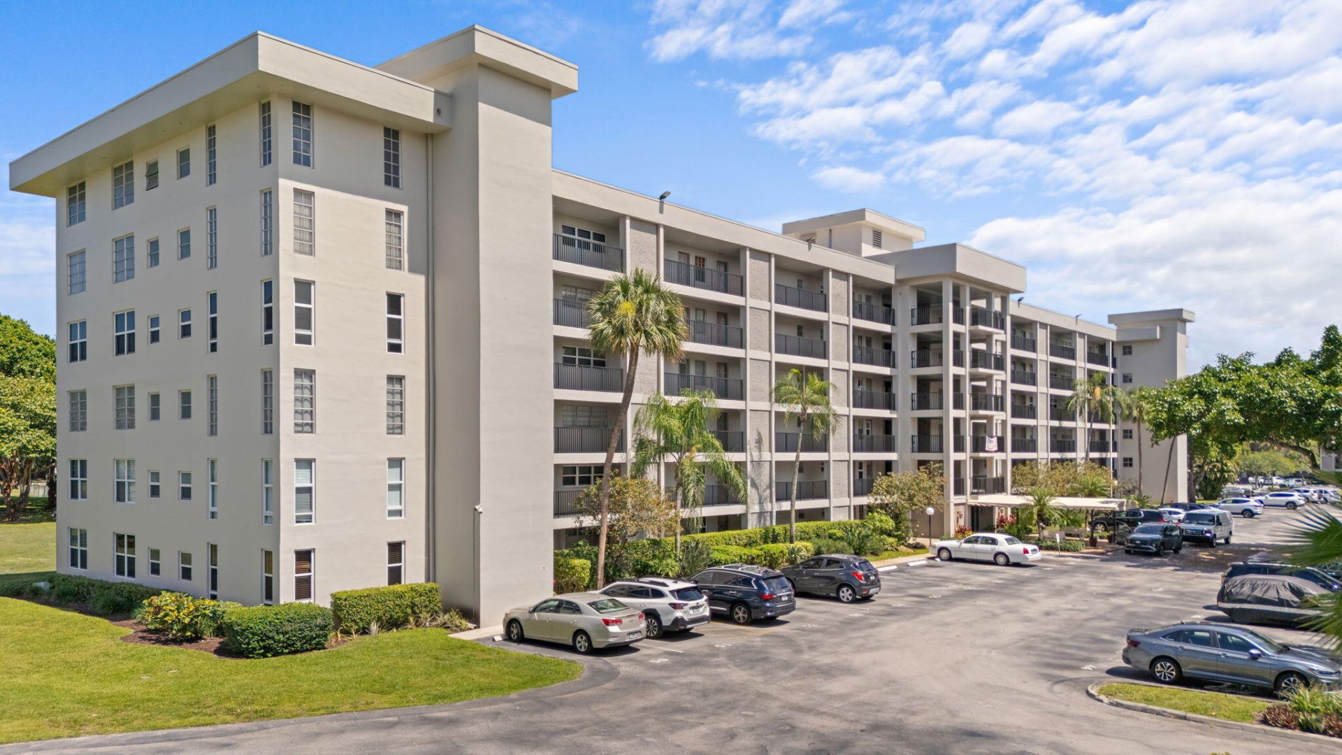 2650 S Course Drive, Unit 308, Pompano Beach, FL 33069 Photo