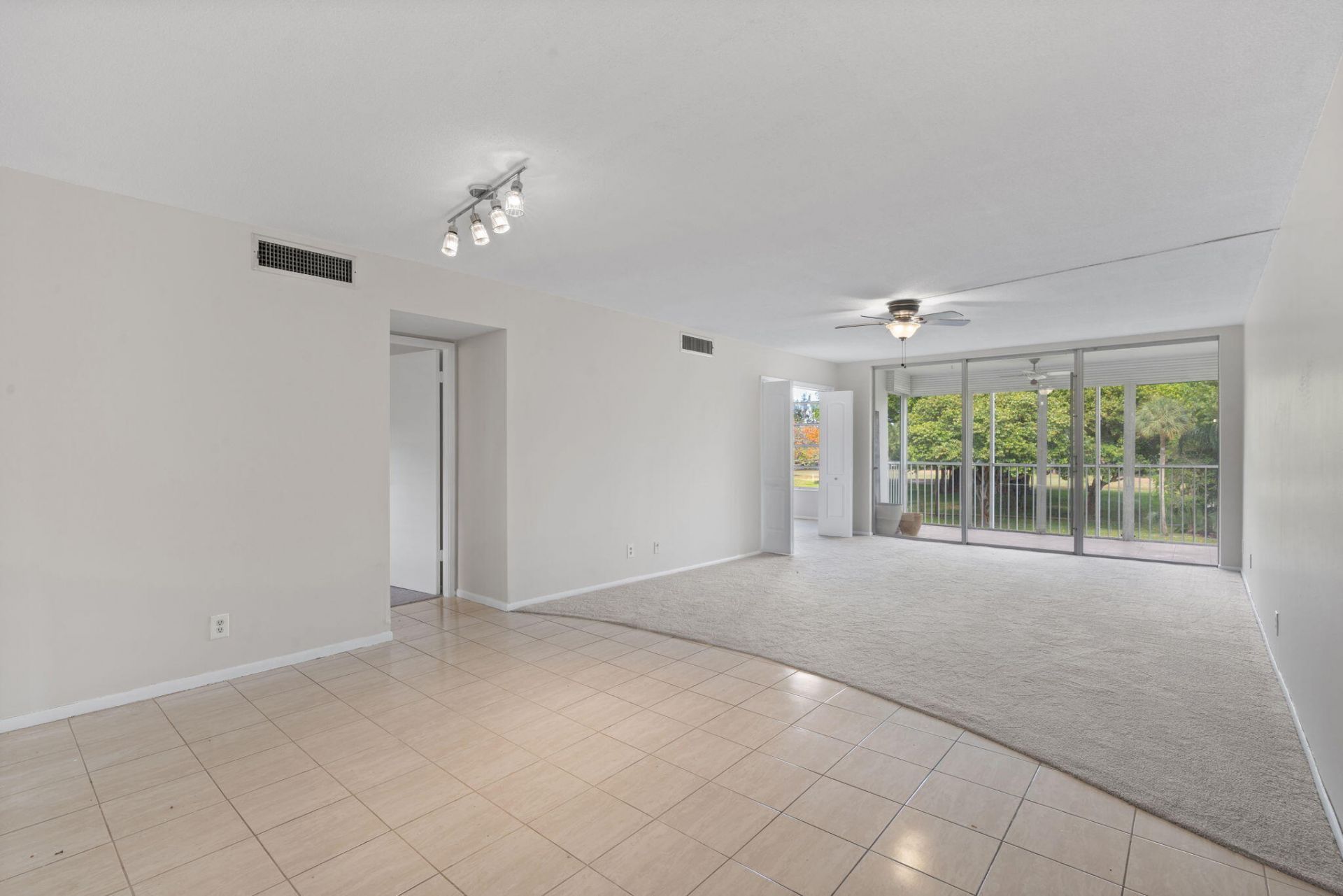 2650 S Course Drive, Unit 308, Pompano Beach, FL 33069 Photo