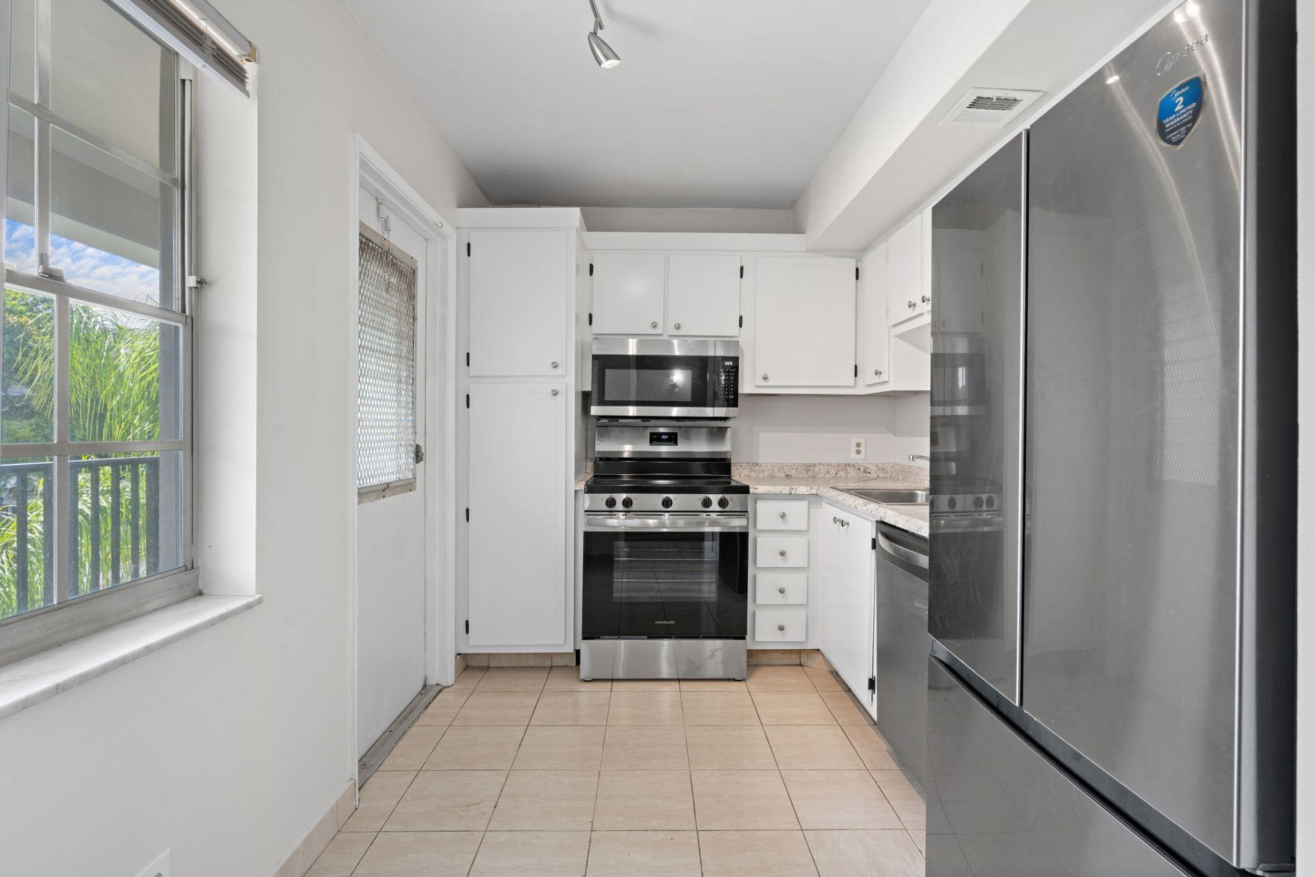 2650 S Course Drive, Unit 308, Pompano Beach, FL 33069 Photo