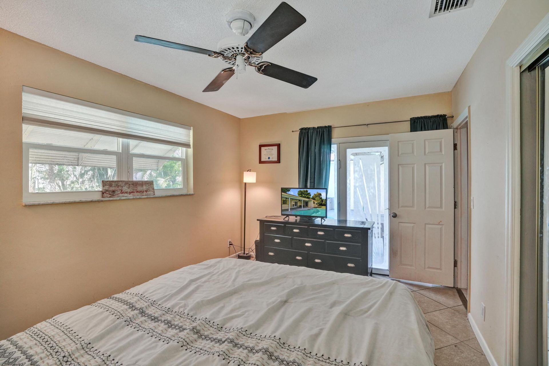 5200 SW 8th Street, Plantation, FL 33317 Photo