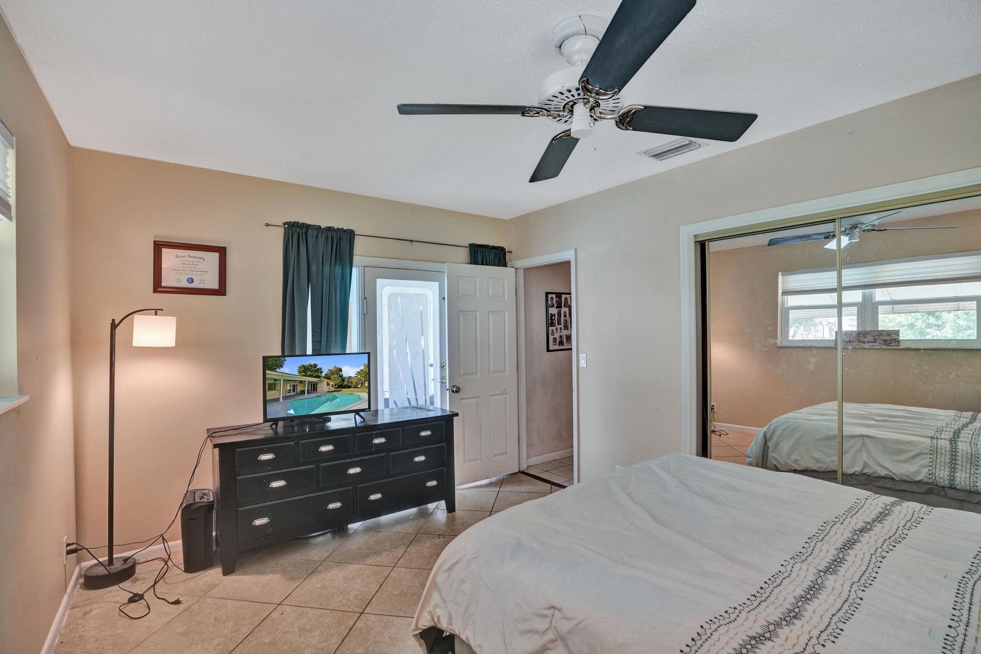 5200 SW 8th Street, Plantation, FL 33317 Photo