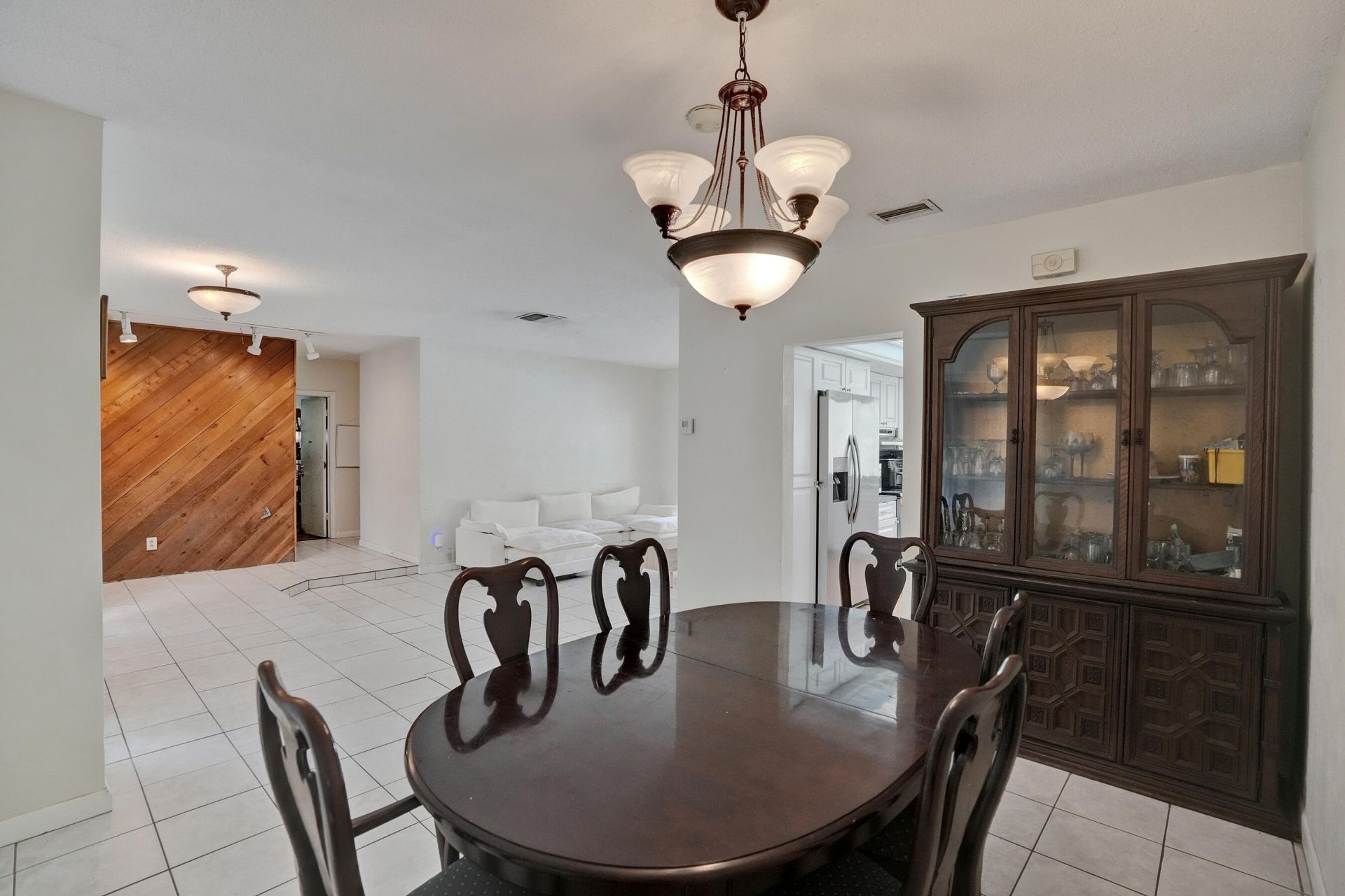 5200 SW 8th Street, Plantation, FL 33317 Photo