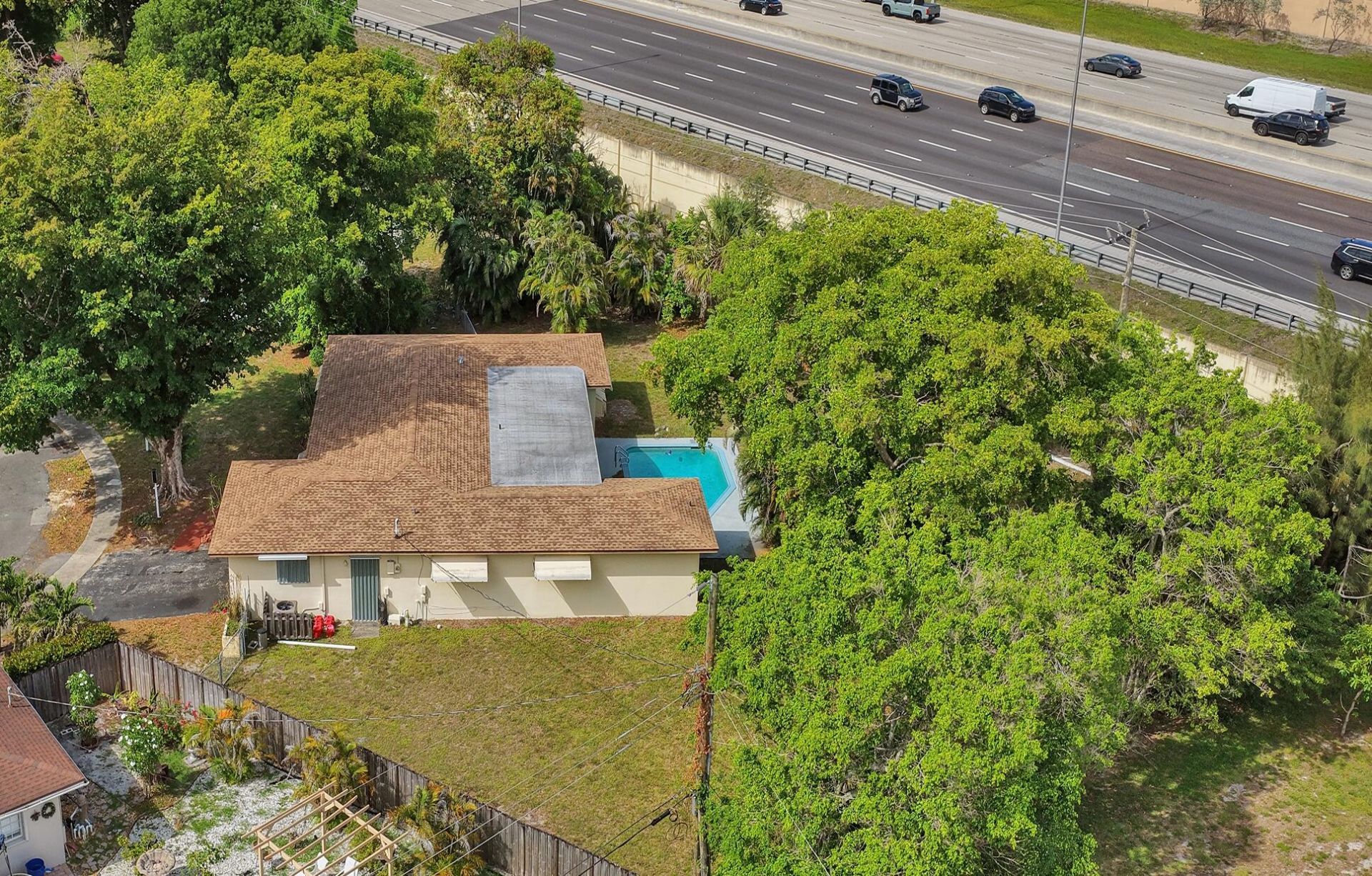 5200 SW 8th Street, Plantation, FL 33317 Photo