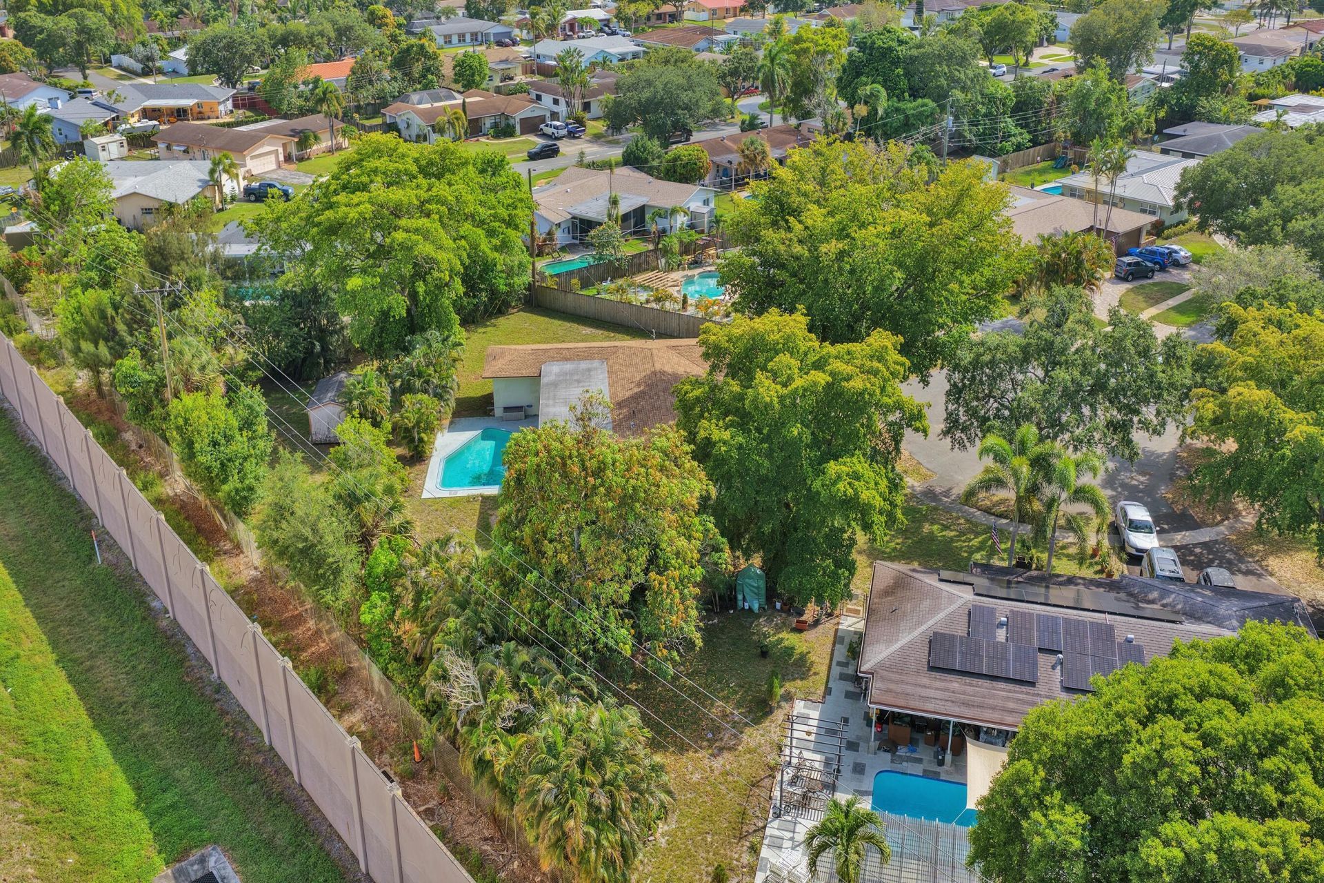 5200 SW 8th Street, Plantation, FL 33317 Photo