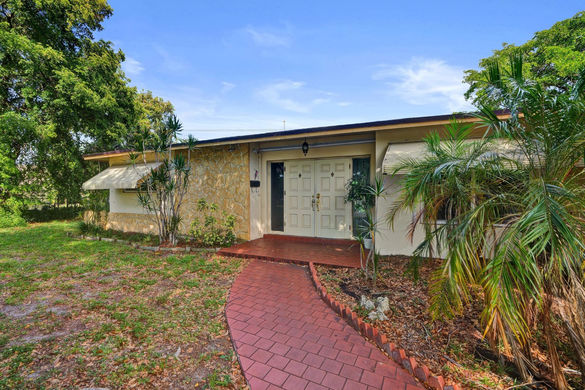 5200 SW 8th Street, Plantation, FL 33317 Photo