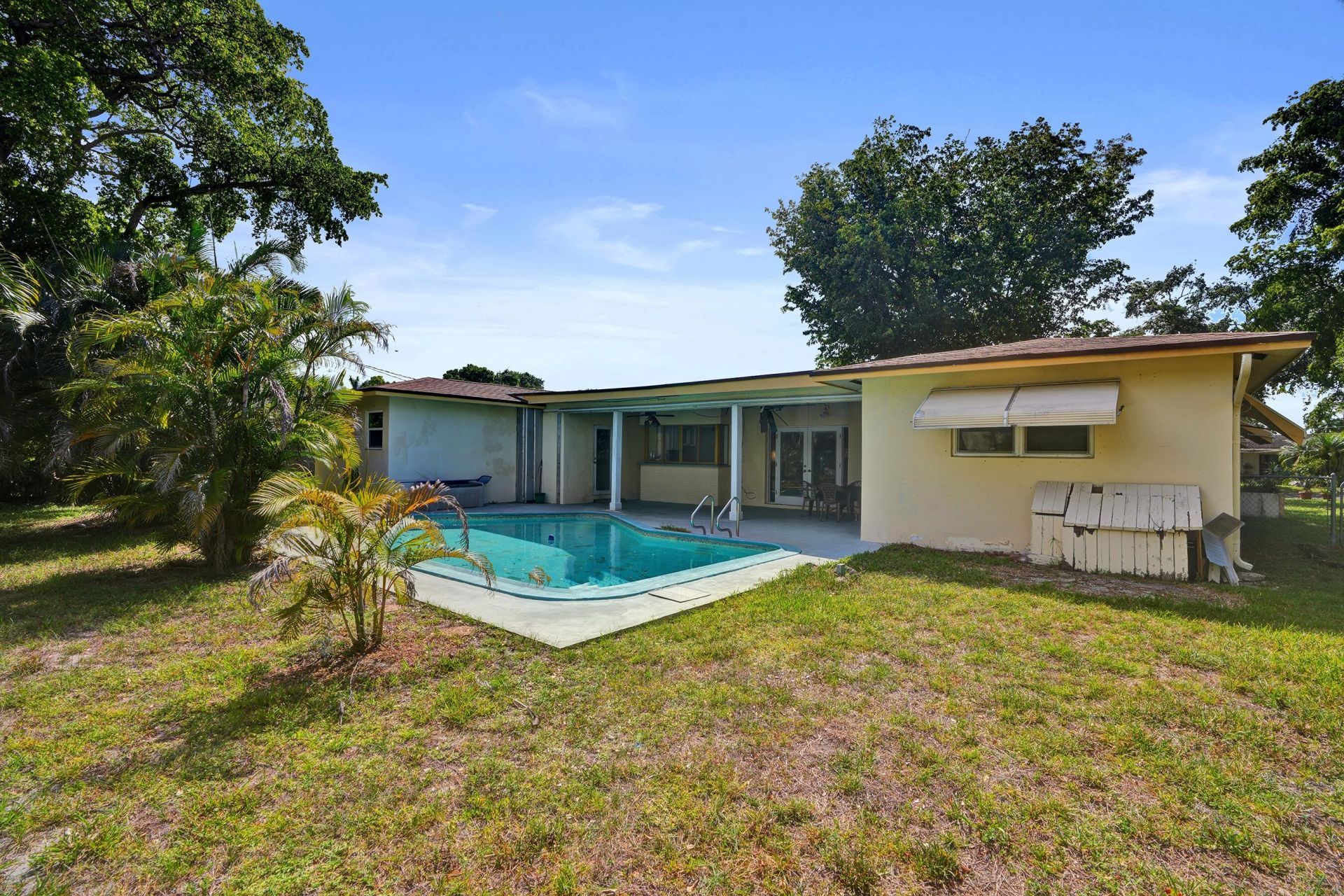 5200 SW 8th Street, Plantation, FL 33317 Photo