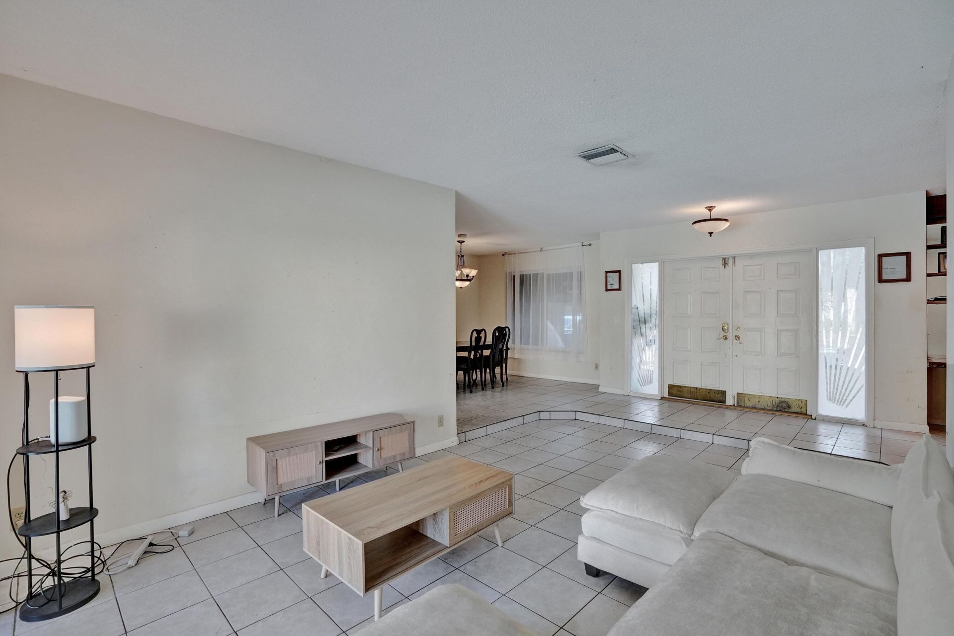 5200 SW 8th Street, Plantation, FL 33317 Photo