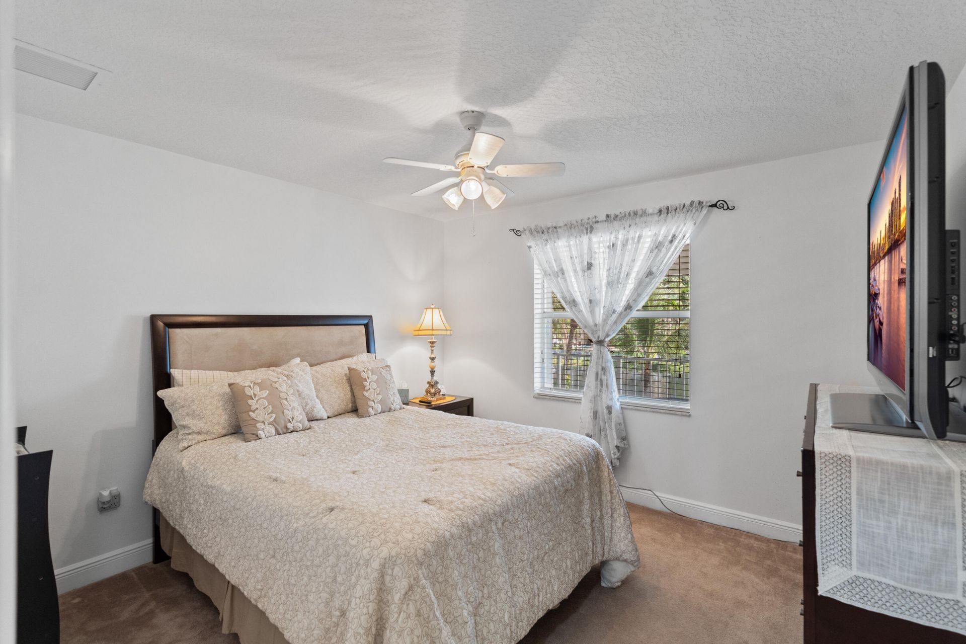 18551 SW 52nd Street, Miramar, FL 33029 Photo