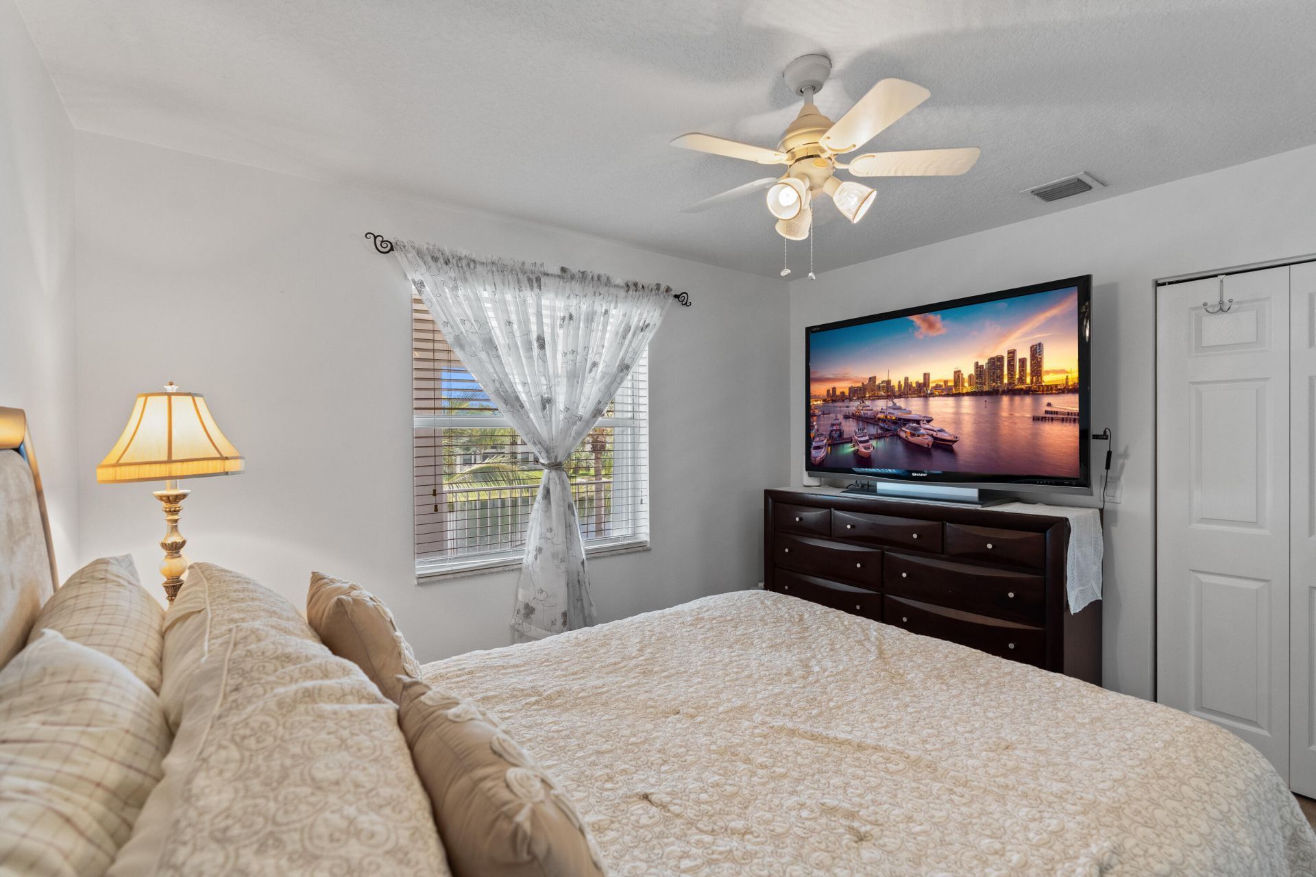 18551 SW 52nd Street, Miramar, FL 33029 Photo