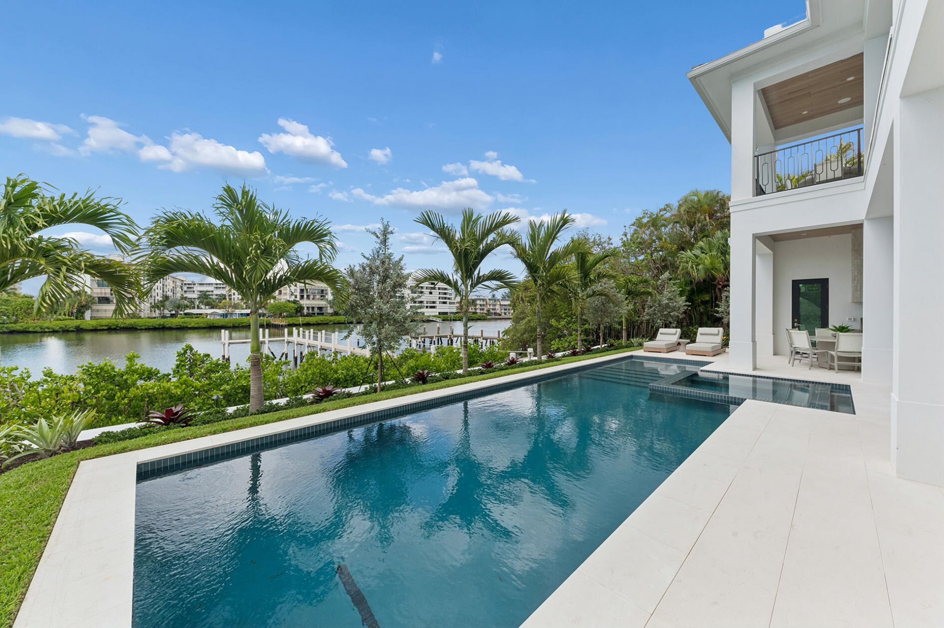 908 N Atlantic Drive, Lantana, FL 33462 Photo