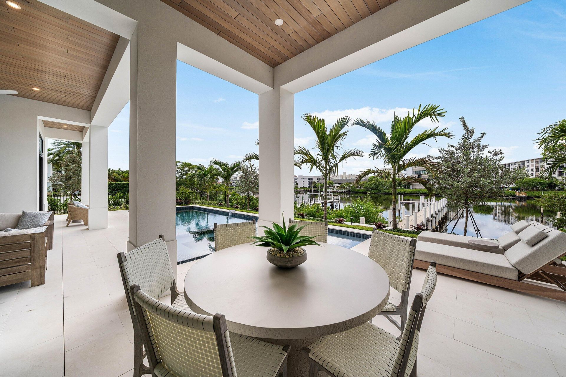 908 N Atlantic Drive, Lantana, FL 33462 Photo