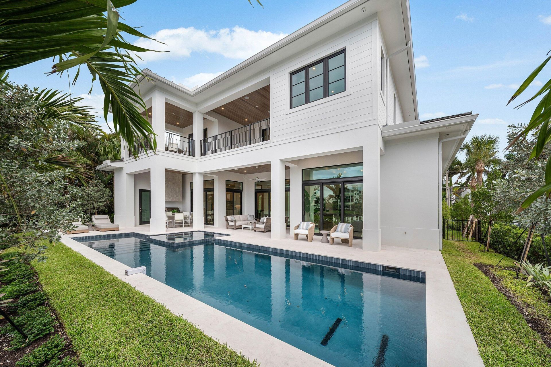 908 N Atlantic Drive, Lantana, FL 33462 Photo