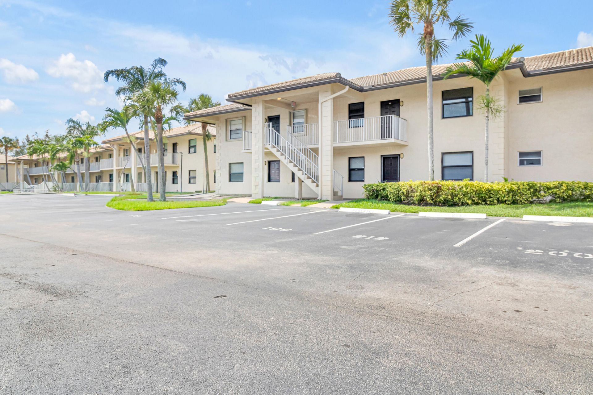 5510 Lakeside Drive, Unit 202, Margate, FL 33063 Photo