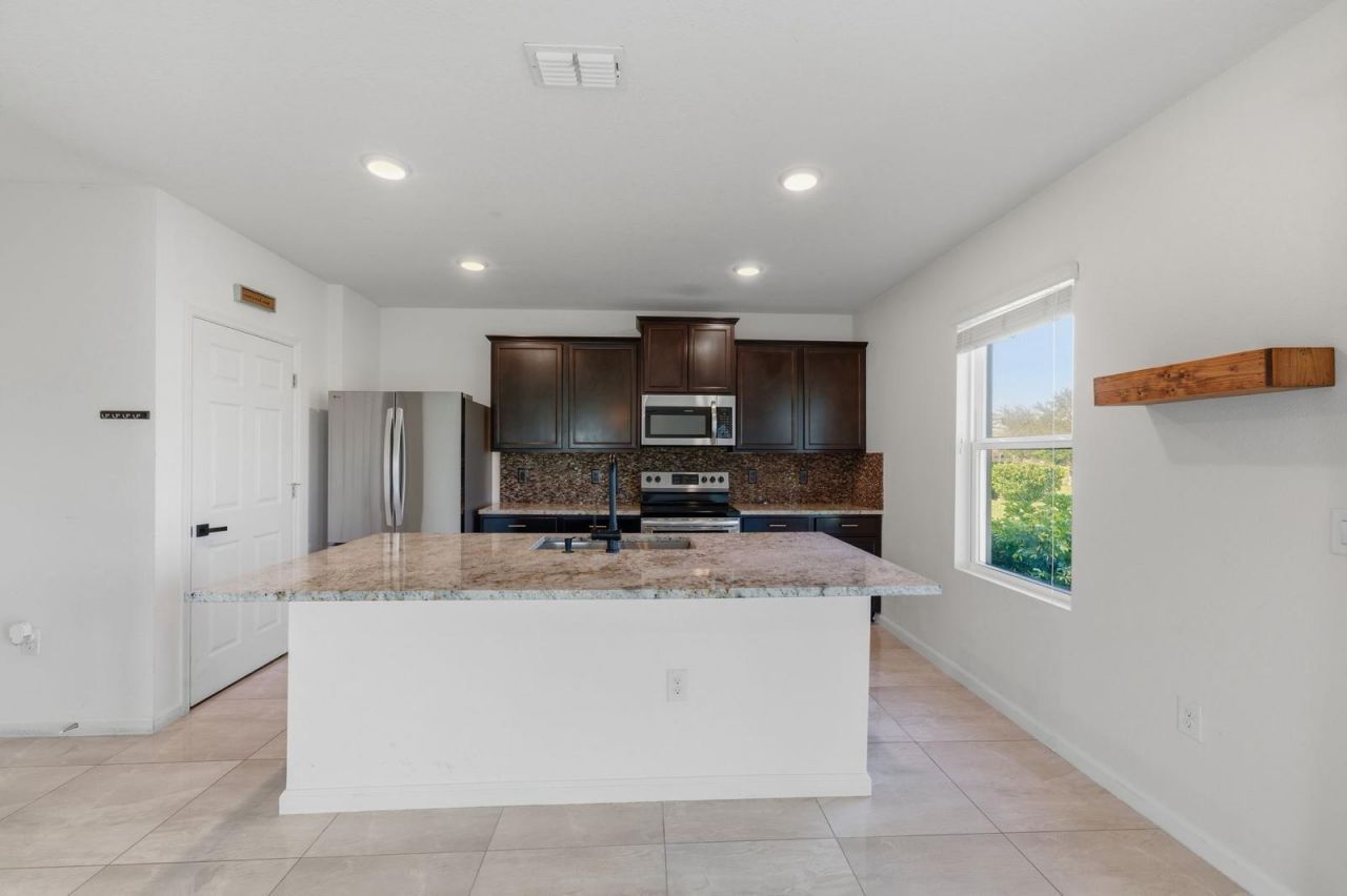 3044 Woodswalk Drive, Fort Pierce, FL 34945 Photo