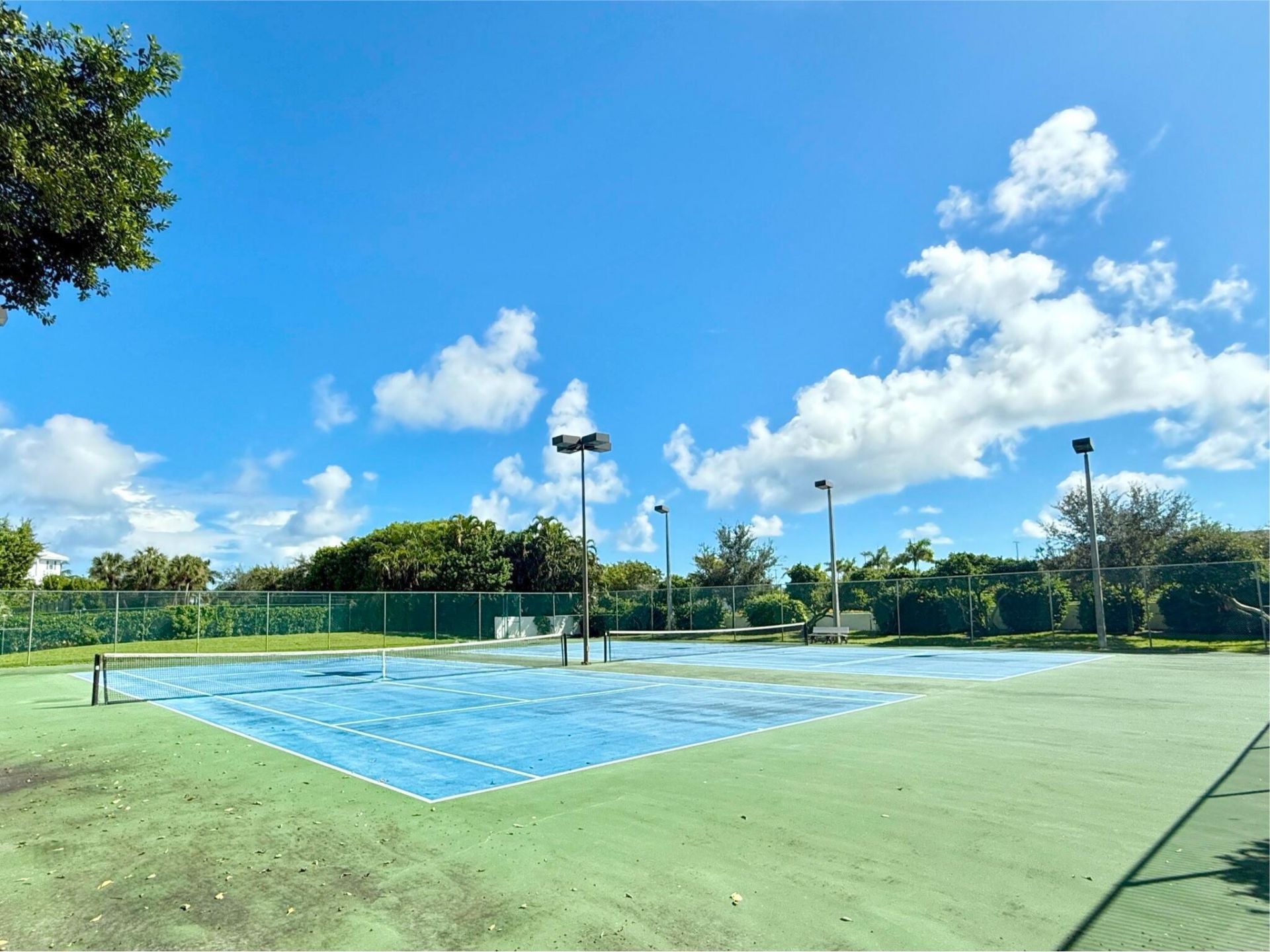 811 Oak Harbour Drive, Juno Beach, FL 33408 Photo