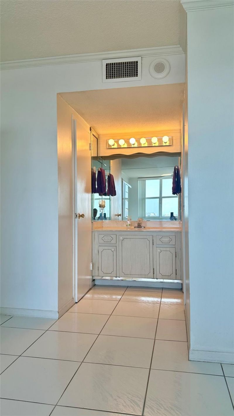 5100 Dupont Boulevard, Unit 11n, Fort Lauderdale, FL 33308 Photo