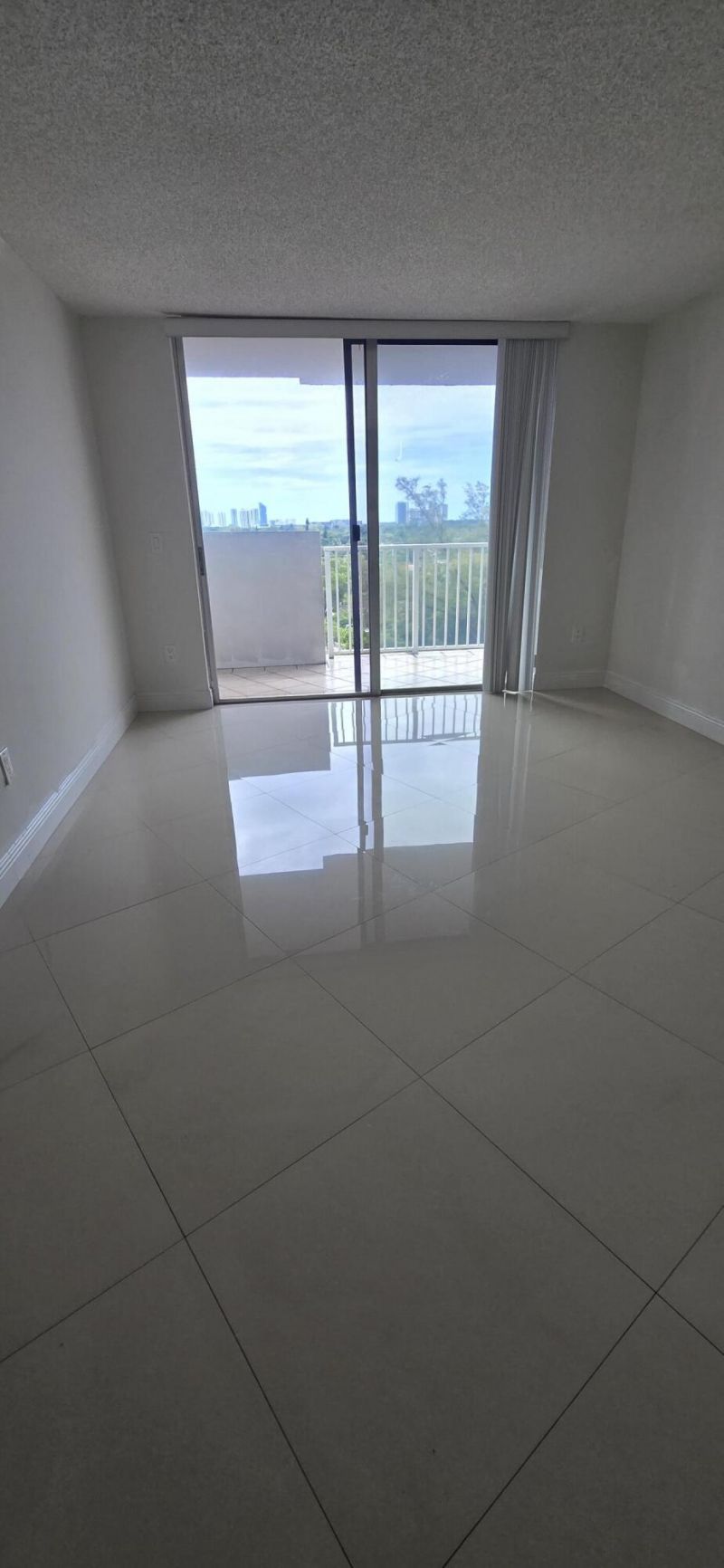1300 NE Miami Gardens Drive, Unit 901e, Miami, FL 33179 Photo
