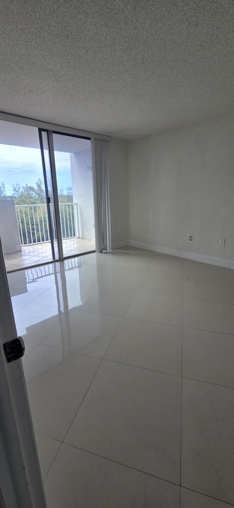 1300 NE Miami Gardens Drive, Unit 901e, Miami, FL 33179 Photo