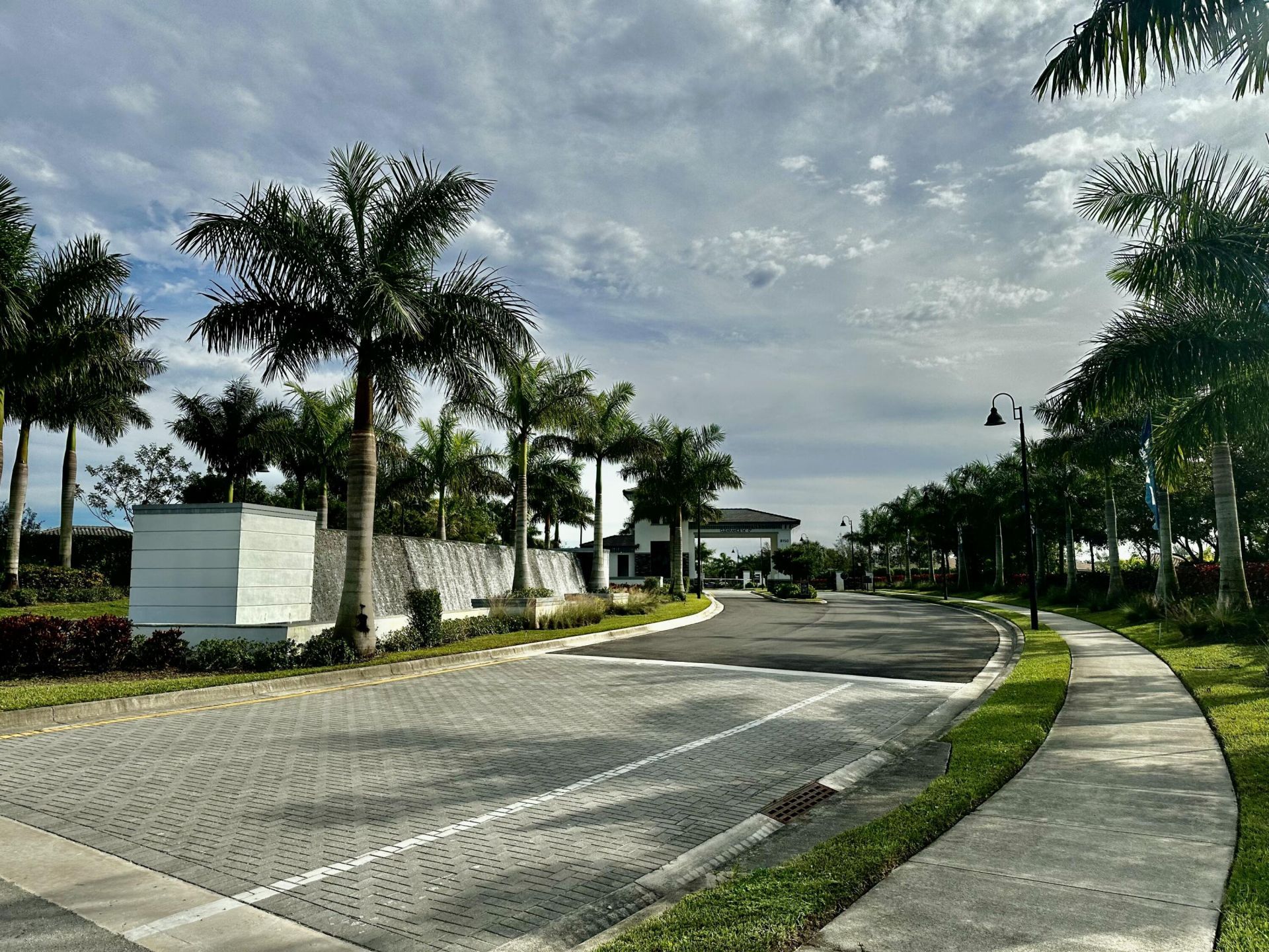 8336 W Blue Spring Drive, Parkland, FL 33067 Photo