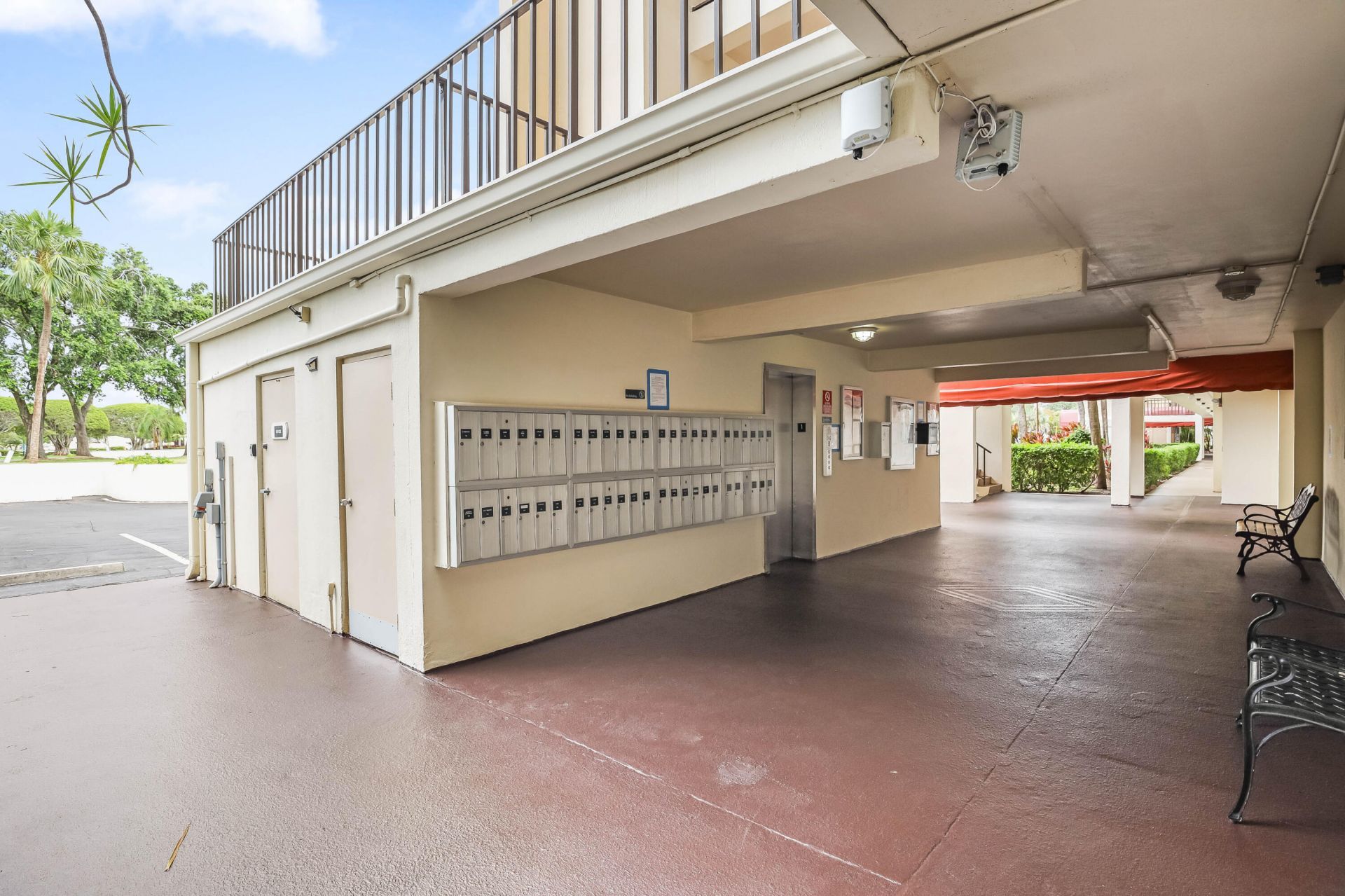 3951 Via Poinciana, Unit 112, Lake Worth, FL 33467 Photo
