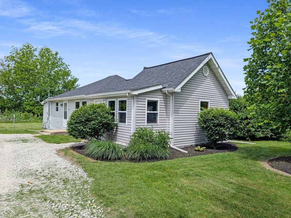 310 Wabash Street , Michigantown, IN 46057