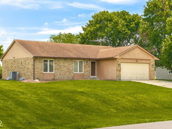 13041 River Grove Drive, Columbus, IN 47203