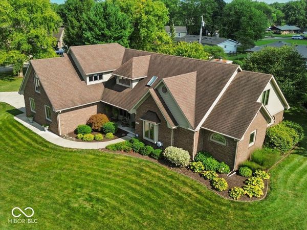111 Foxborough Run , Shelbyville, IN 46176