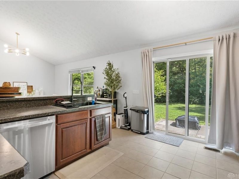3955 Berrywood Drive, Huber Heights, OH 45424 Photo 19