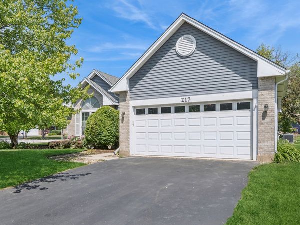 217 Meadowview Lane , Aurora, IL 60502