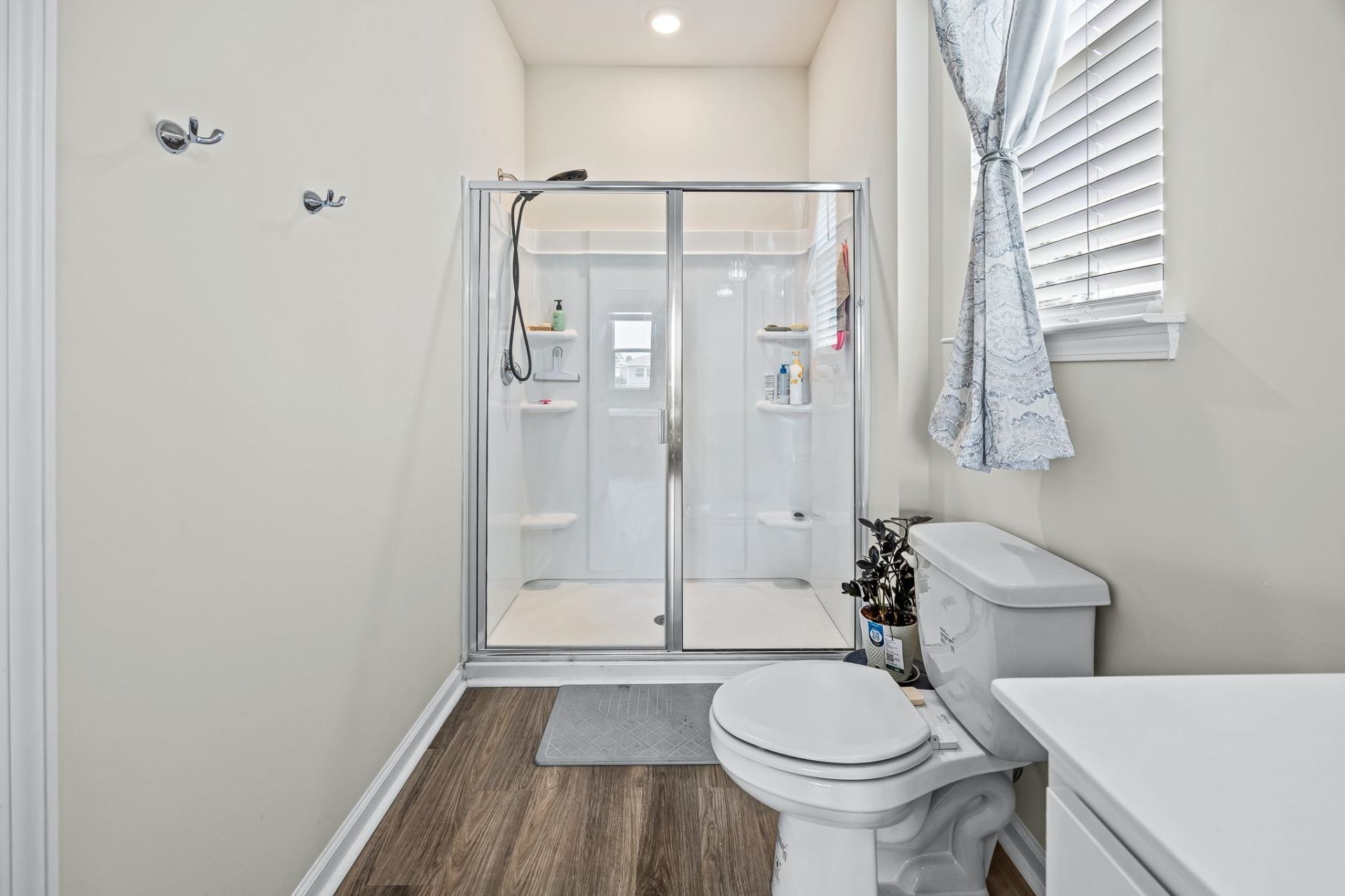548 Hogwart Ln.  Photo 21