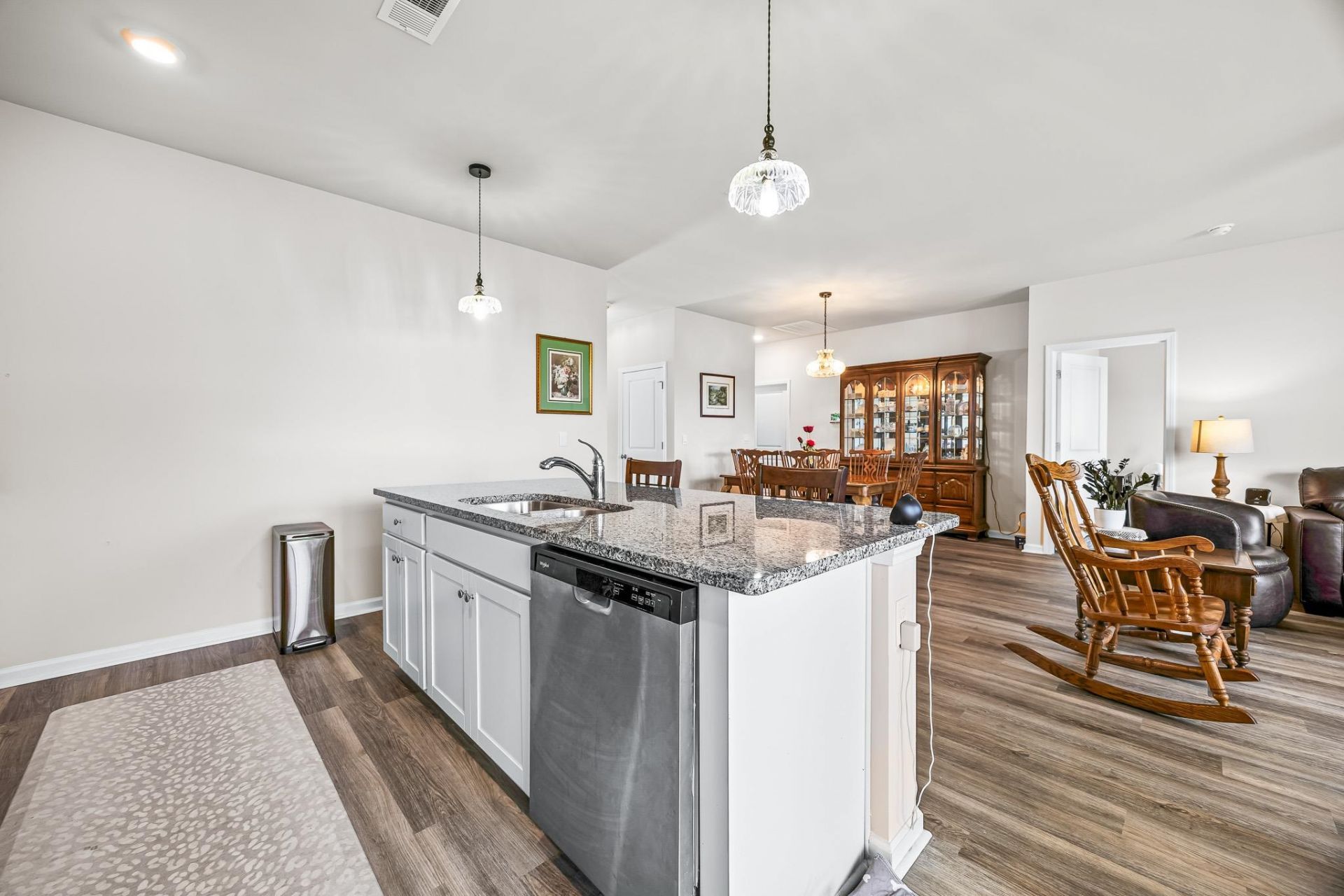 548 Hogwart Ln.  Photo 6