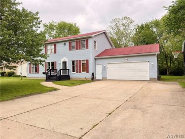 120 Sunset Drive, Hamburg, NY 14075