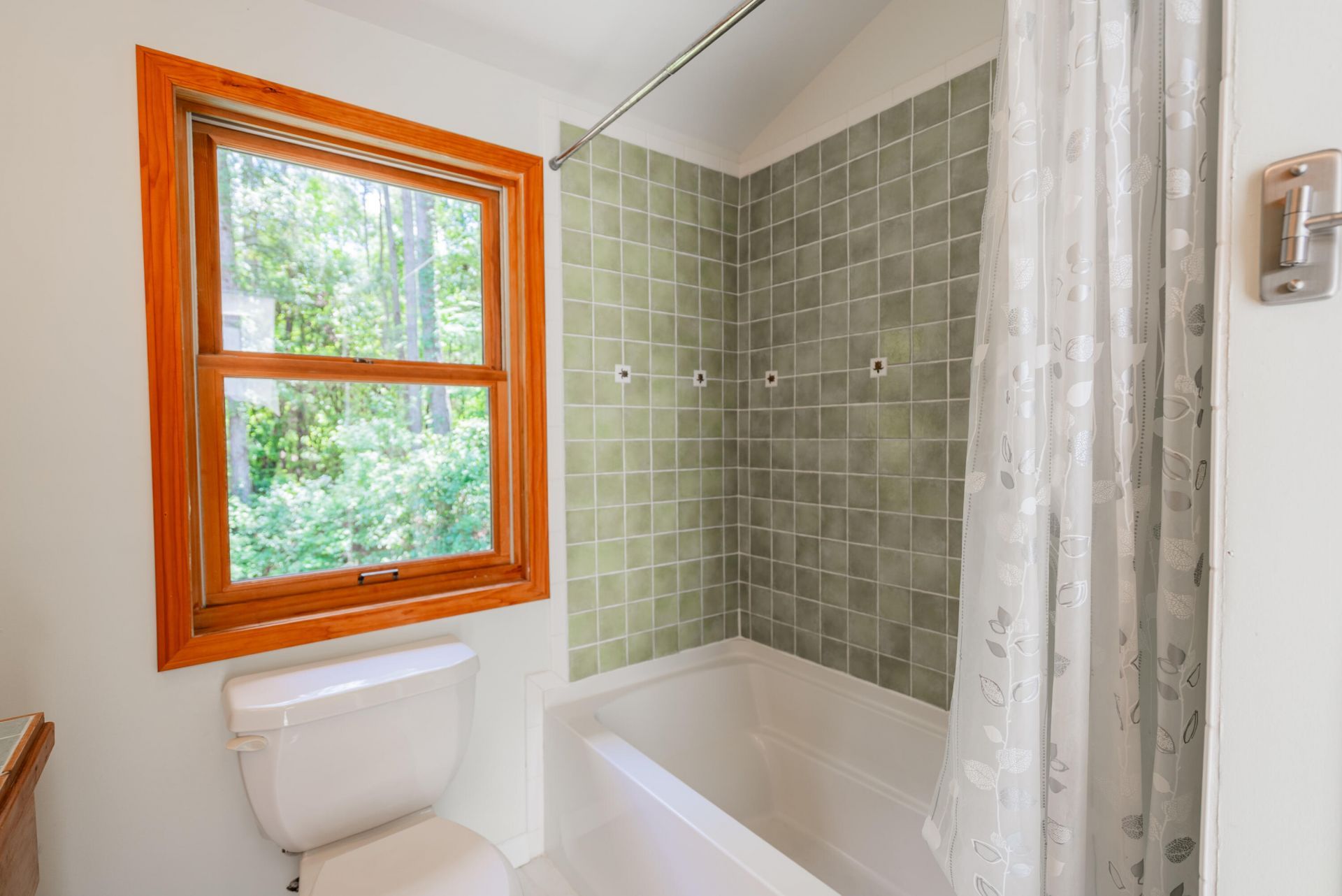 2495 Edenforest Road Photo 22