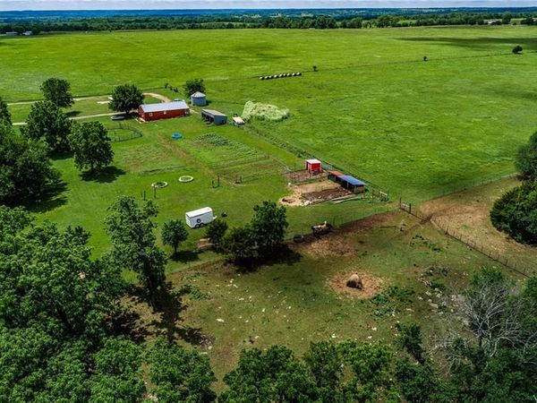 4038 Lee Road, Mound City, KS 66056