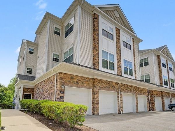 411 PARKVIEW LANE, Rockaway, NJ 07866