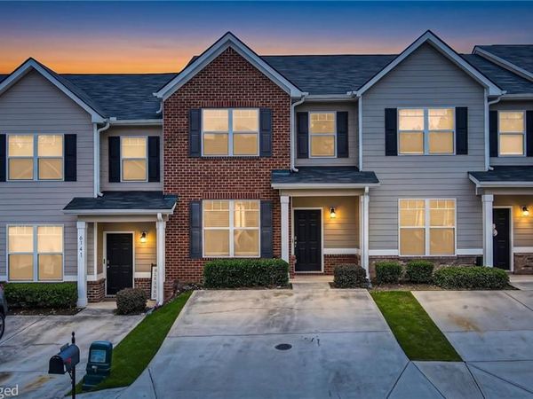 6137 Rockaway Road , Atlanta, GA 30349