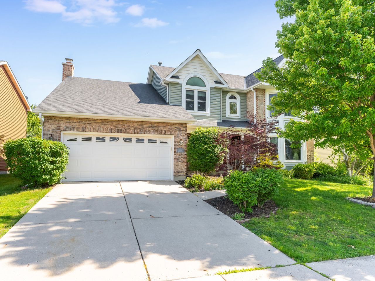 27w306 Victoria Lane , Winfield, IL 60190 Main Photo