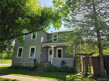 701 Genesee Street, Medina, NY 14103