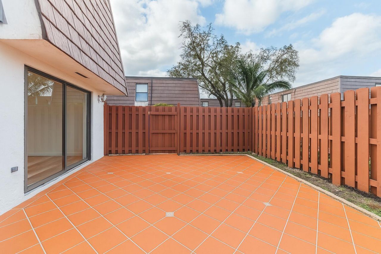 7575 W Courtyard Run Run W, Boca Raton, FL 33433 Photo