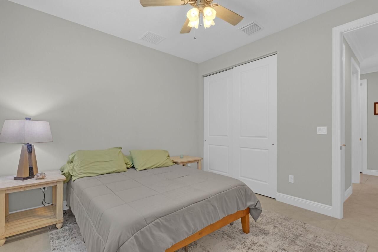 7203 33rd Square, Vero Beach, FL 32967 Photo