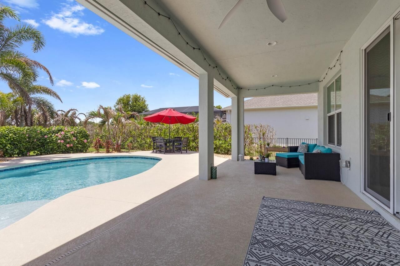7203 33rd Square, Vero Beach, FL 32967 Photo