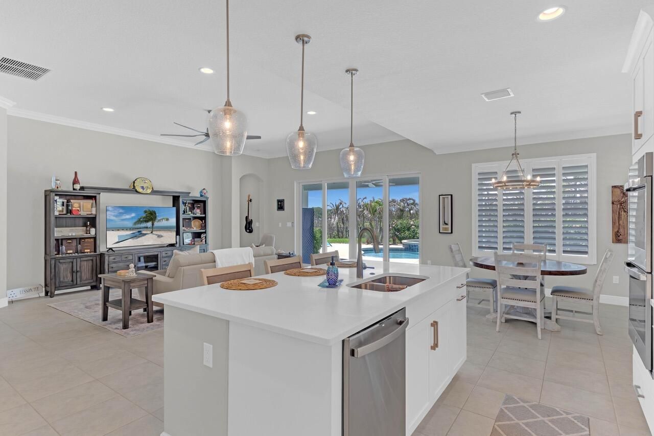 7203 33rd Square, Vero Beach, FL 32967 Photo