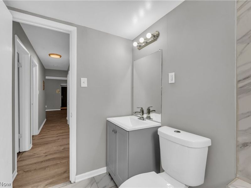 2537 Noble Road , Unit 201, Cleveland Heights, OH 44121 Photo 19