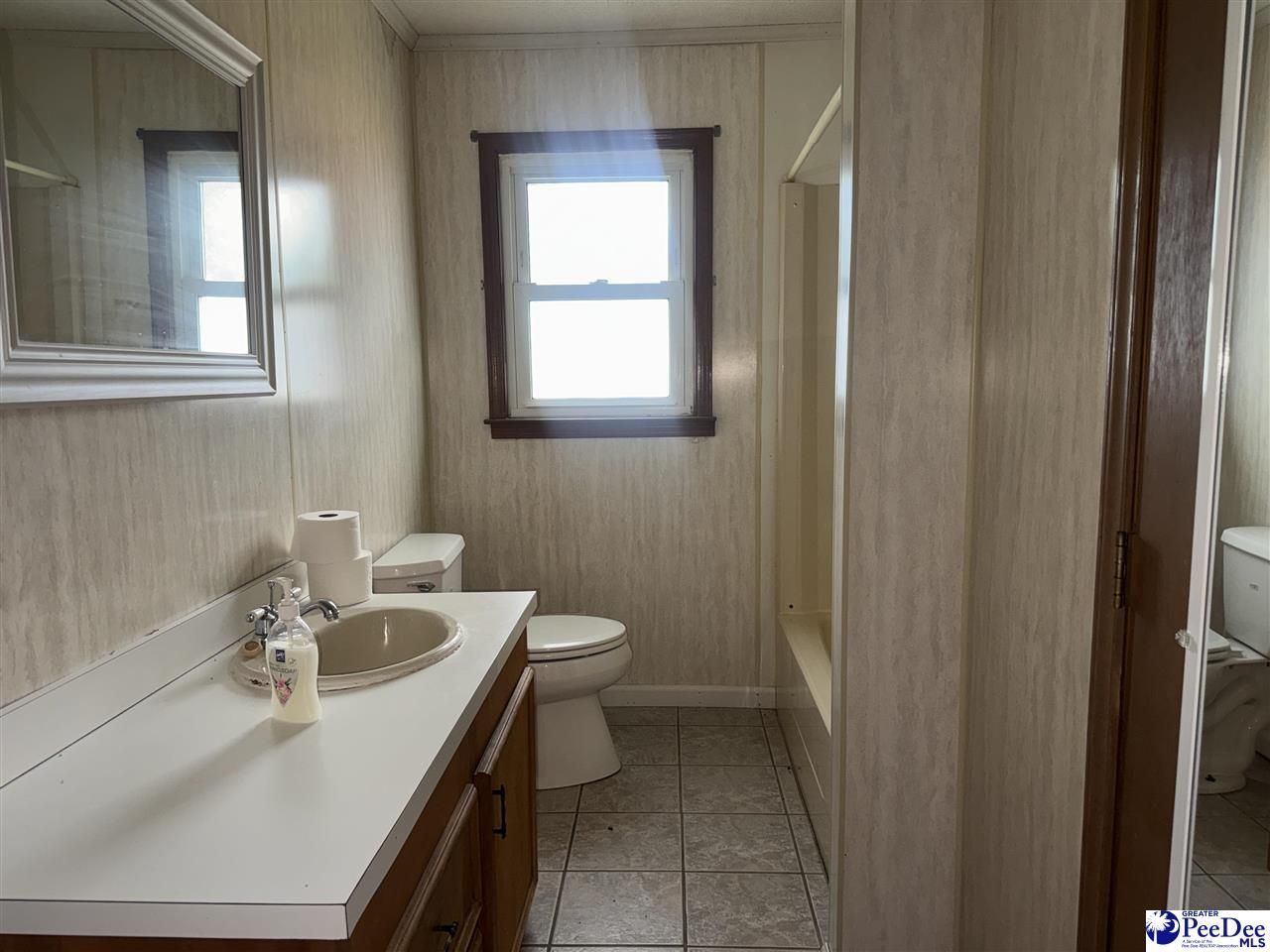 188 Oakdale Rd Photo 24