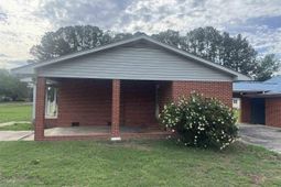 188 Oakdale Rd photo 4