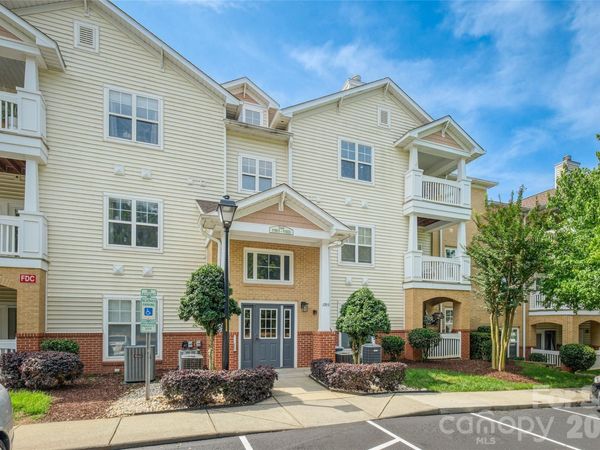 11915 Ridgeway Park Drive , Charlotte, NC 28277
